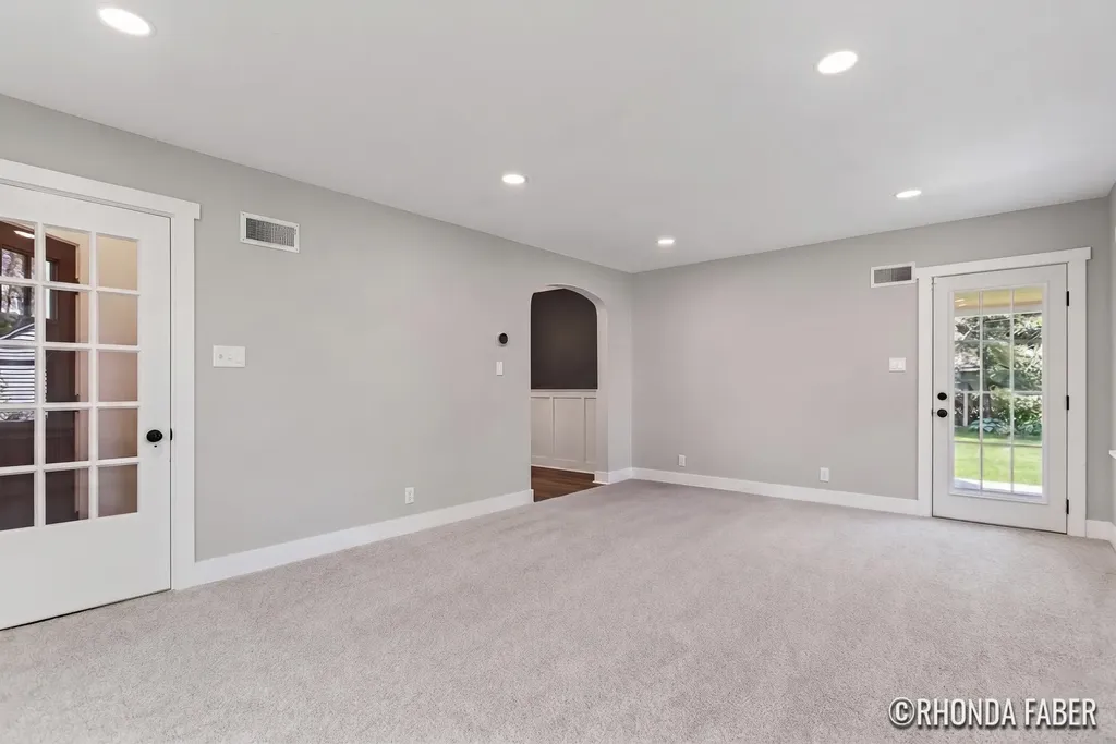 44 W 26th Street Holland City MI 49423