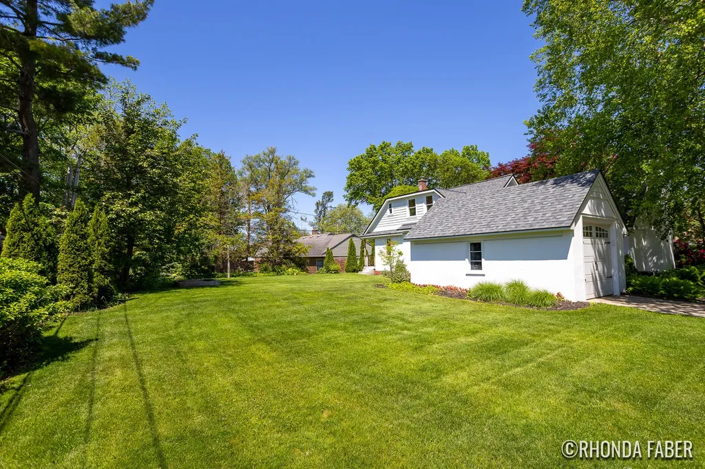 44 W 26th Street Holland City MI 49423