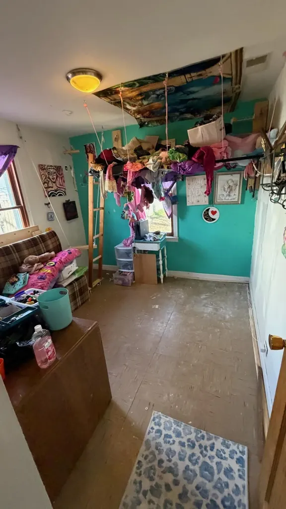 2970 Valley Street Norton Shores City MI 49444