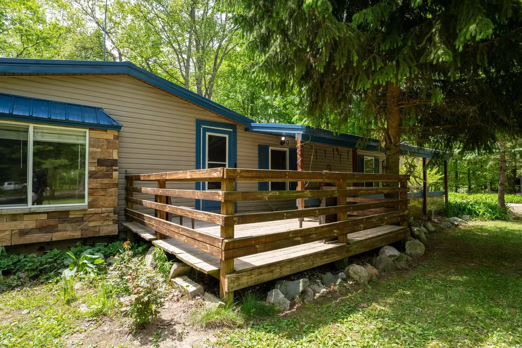 4658 W Fern Glen Ashland Township MI 49412