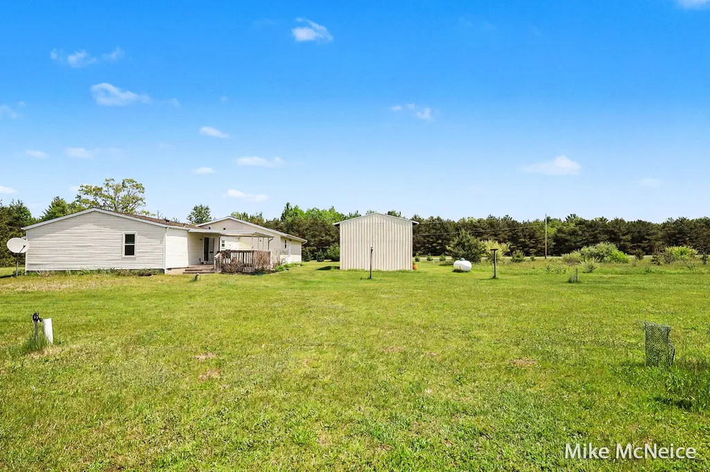 2079 W Mcmillan Road Fruitland Township MI 49445