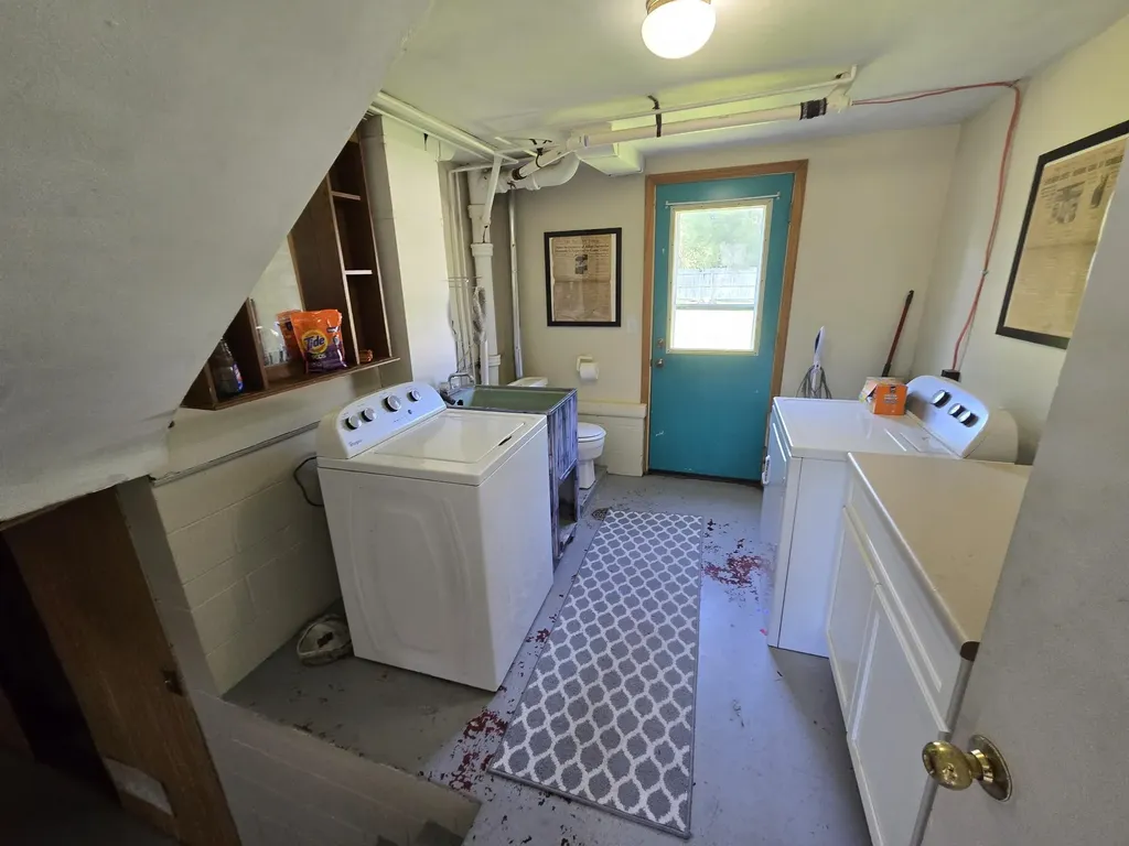 1852 Oak Park Drive Muskegon Charter Township MI 49442