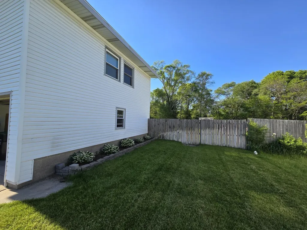 1852 Oak Park Drive Muskegon Charter Township MI 49442