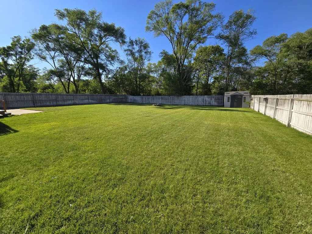 1852 Oak Park Drive Muskegon Charter Township MI 49442