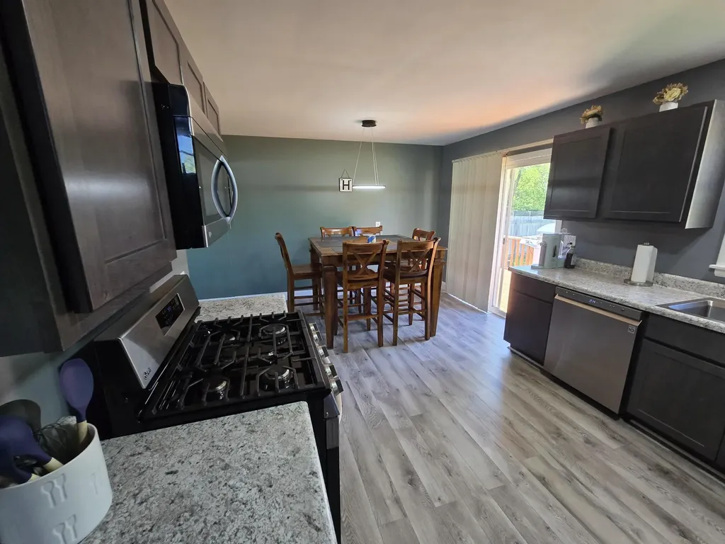 1852 Oak Park Drive Muskegon Charter Township MI 49442