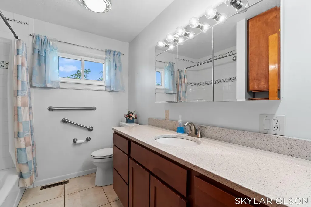 2467 Kimberly Fruitport Charter Township MI 49444