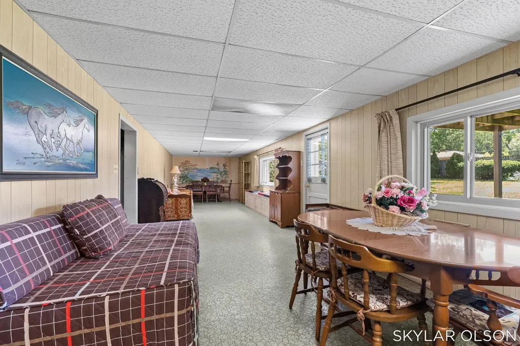 2467 Kimberly Fruitport Charter Township MI 49444