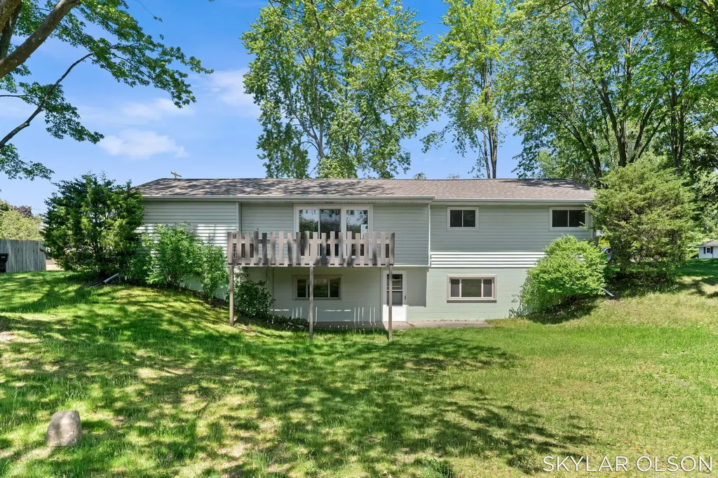 2467 Kimberly Fruitport Charter Township MI 49444