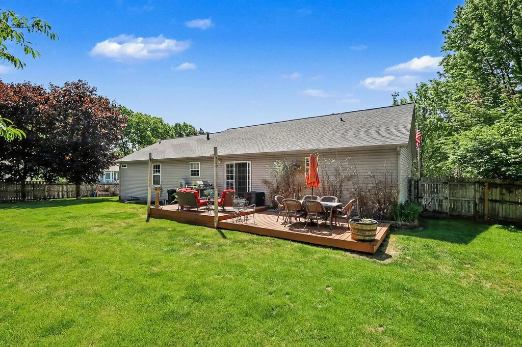 15117 Meadows Drive Grand Haven Charter Township MI 49417