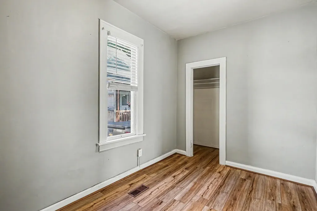 1023 Pulawski Street SW Grand Rapids City MI 49504