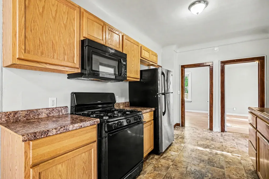 1023 Pulawski Street SW Grand Rapids City MI 49504