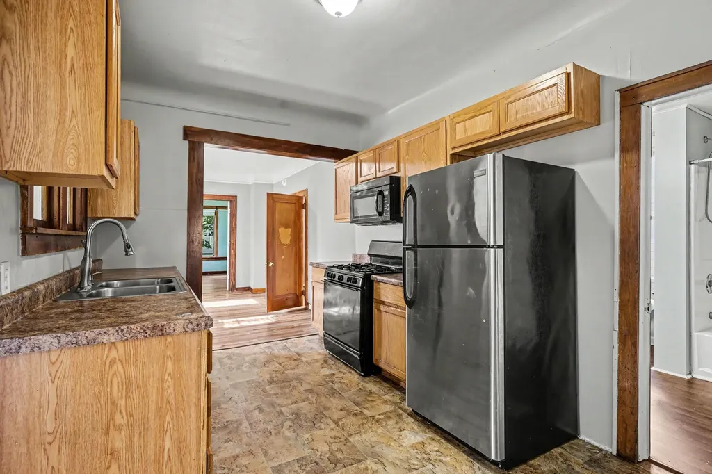 1023 Pulawski Street SW Grand Rapids City MI 49504