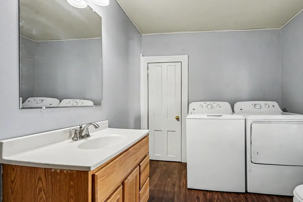1023 Pulawski Street SW Grand Rapids City MI 49504