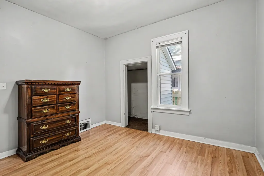 1023 Pulawski Street SW Grand Rapids City MI 49504