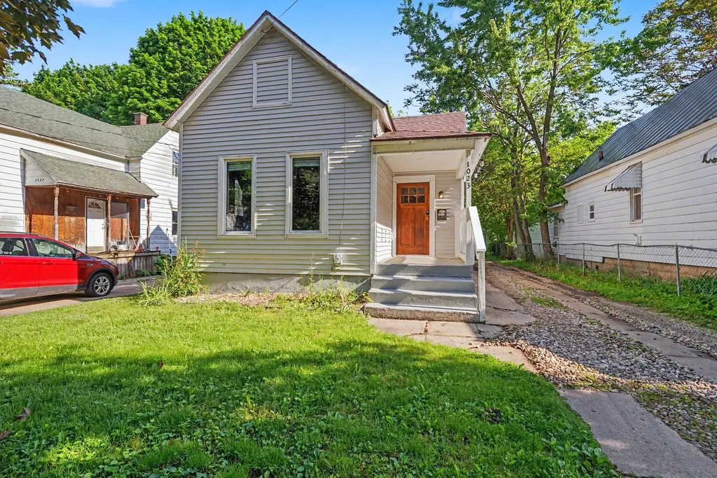 1023 Pulawski Street SW Grand Rapids City MI 49504