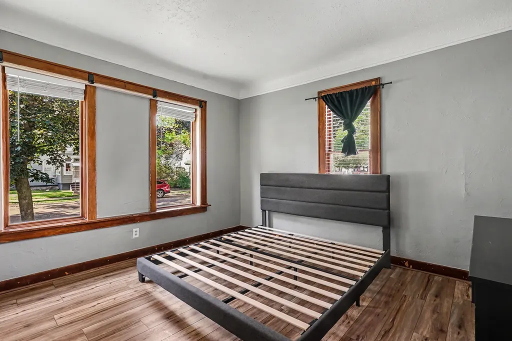 1023 Pulawski Street SW Grand Rapids City MI 49504