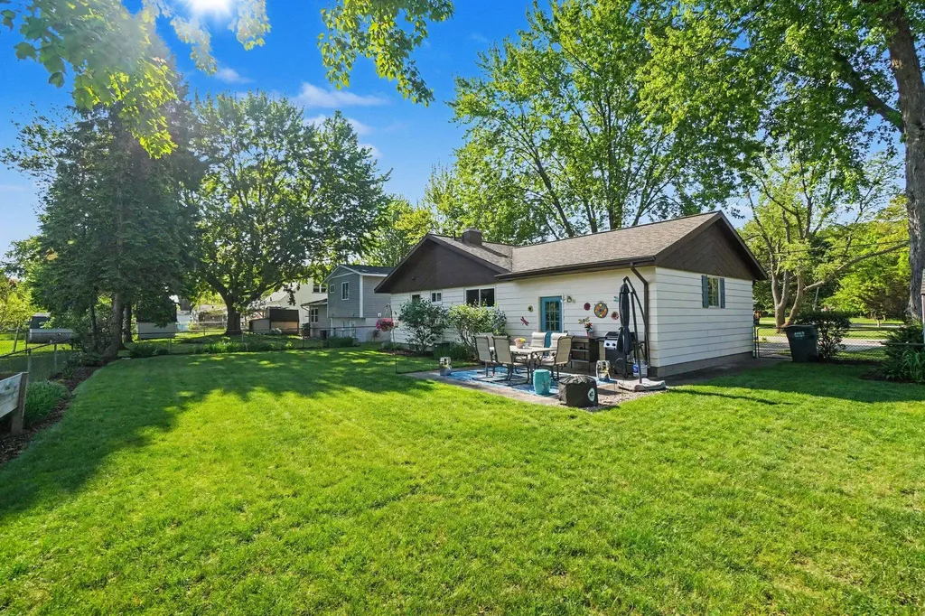 2286 Leif Avenue Norton Shores City MI 49441