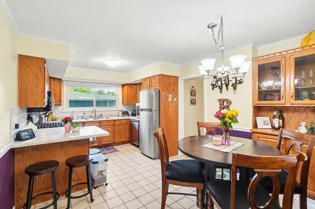 2286 Leif Avenue Norton Shores City MI 49441
