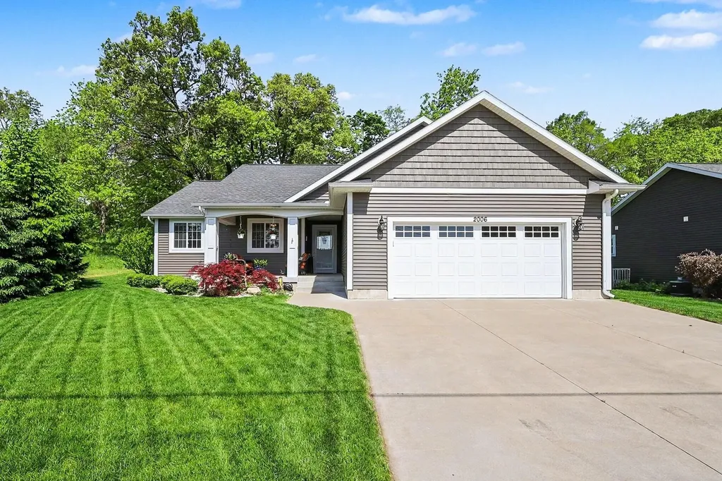 2006 Lake Avenue North Muskegon City MI 49445
