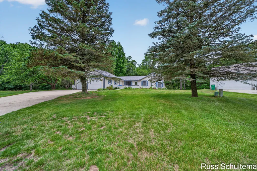 6827 Tranquil Trail Fruitland Township MI 49461