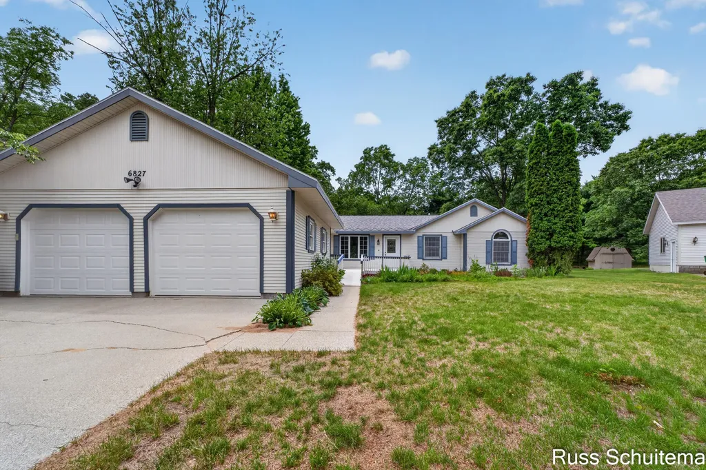 6827 Tranquil Trail Fruitland Township MI 49461