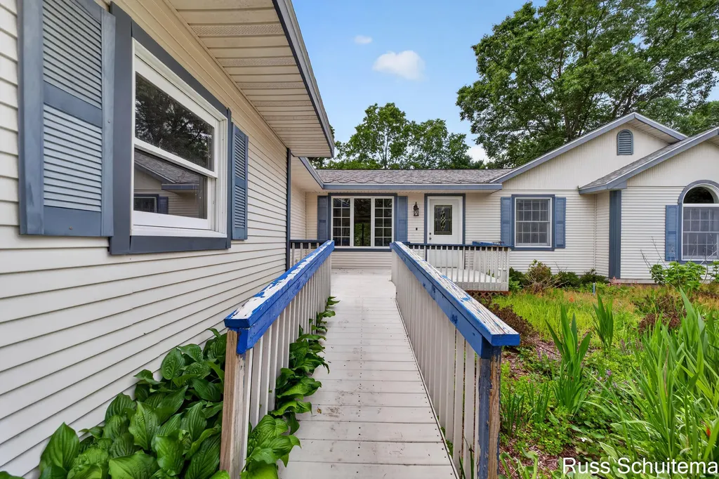 6827 Tranquil Trail Fruitland Township MI 49461
