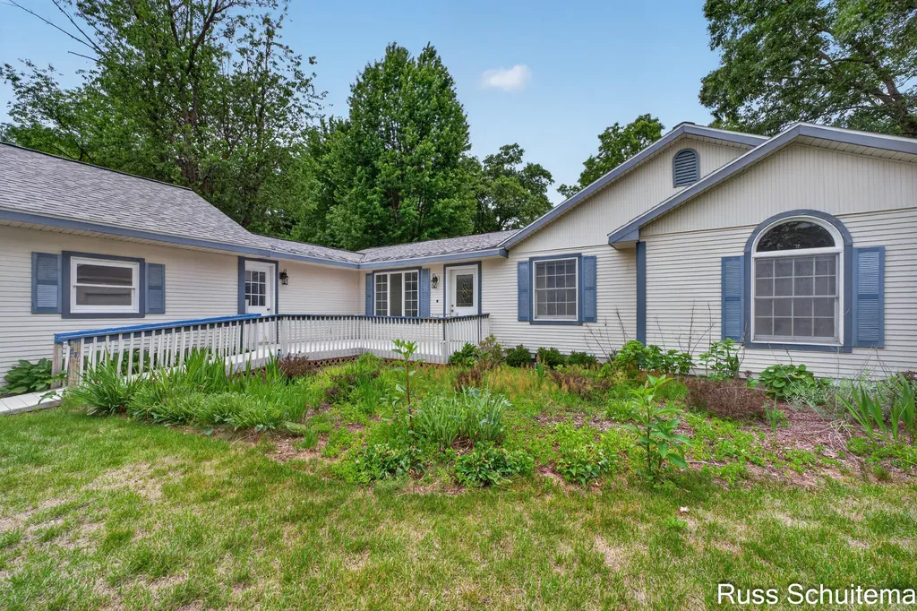 6827 Tranquil Trail Fruitland Township MI 49461