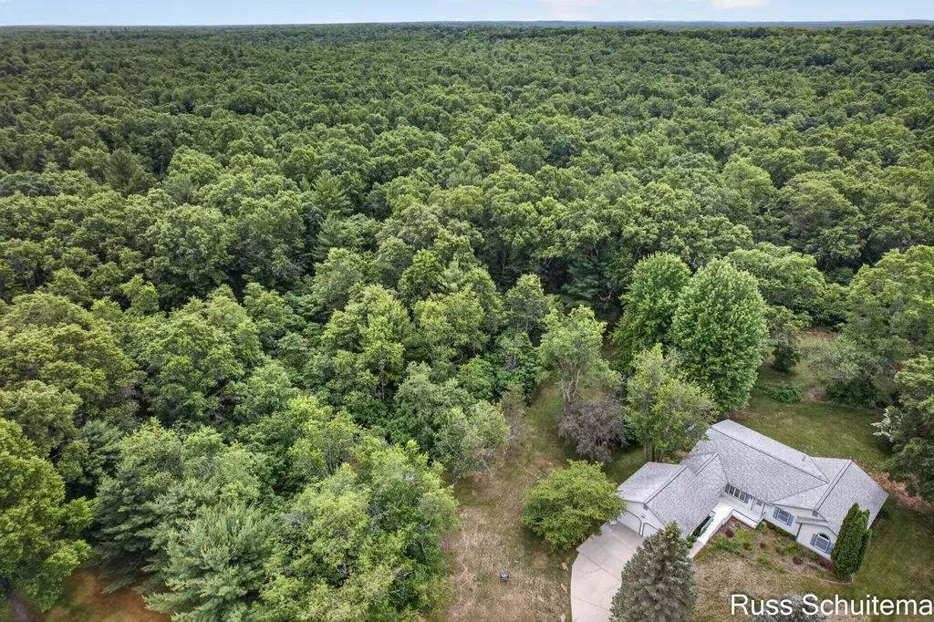 6827 Tranquil Trail Fruitland Township MI 49461