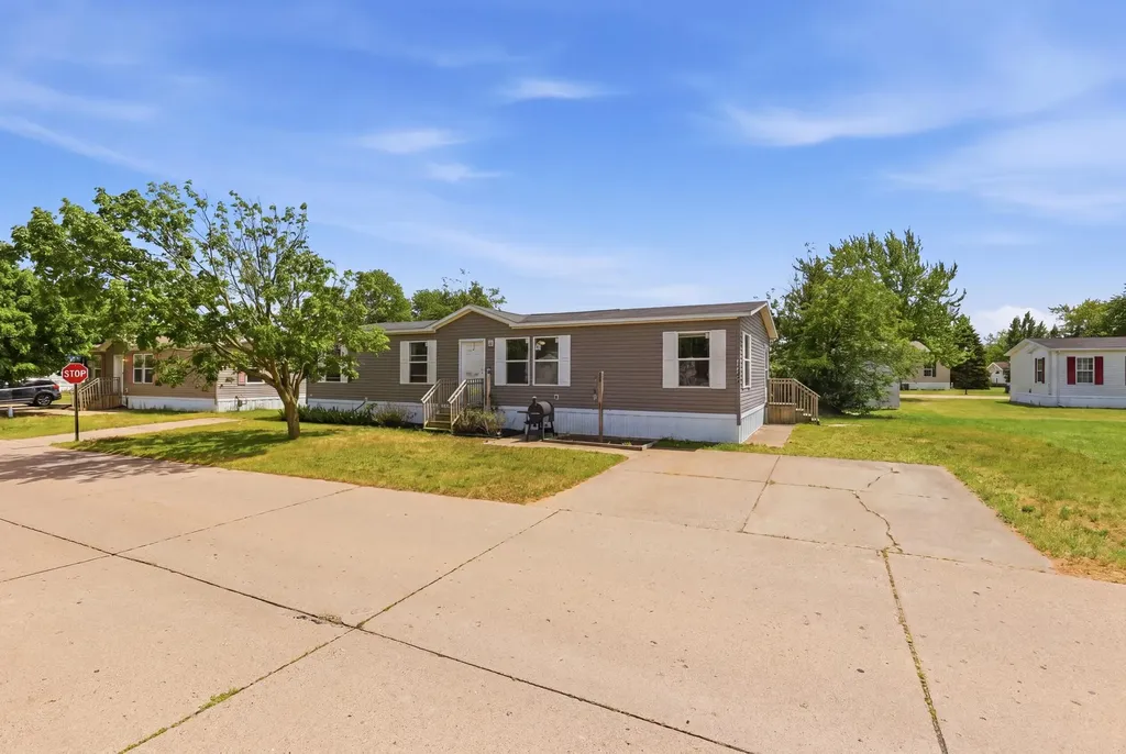 14290 Newport Drive Olive Township MI 49460