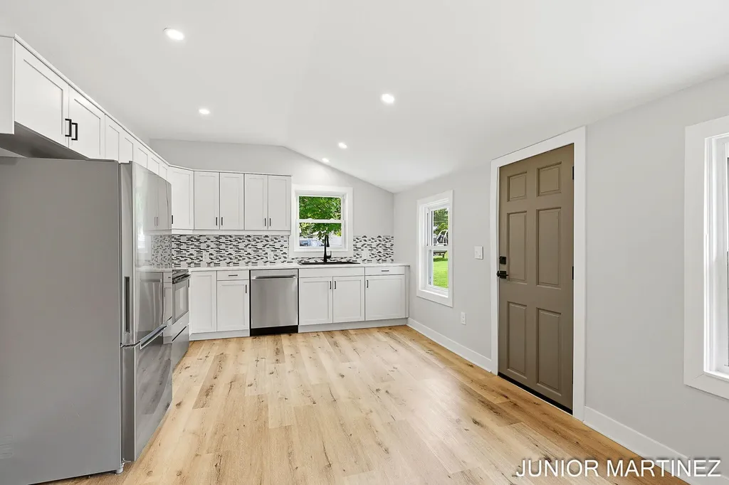 204 N Sherwood Avenue Plainwell City MI 49080