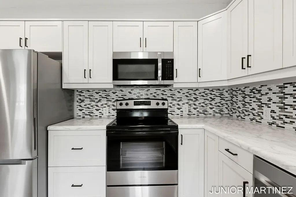 204 N Sherwood Avenue Plainwell City MI 49080