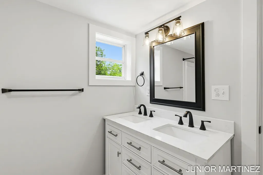 204 N Sherwood Avenue Plainwell City MI 49080
