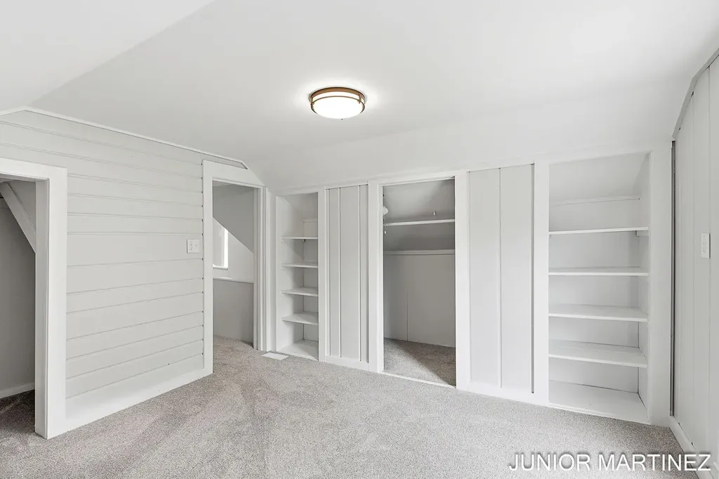 204 N Sherwood Avenue Plainwell City MI 49080
