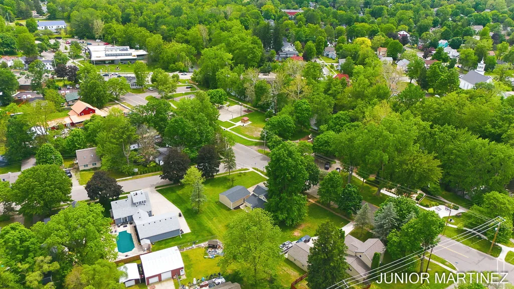 204 N Sherwood Avenue Plainwell City MI 49080