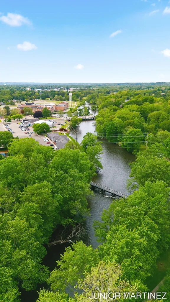 204 N Sherwood Avenue Plainwell City MI 49080