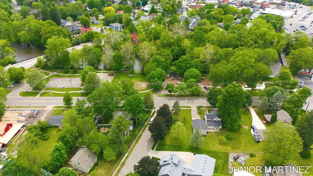204 N Sherwood Avenue Plainwell City MI 49080