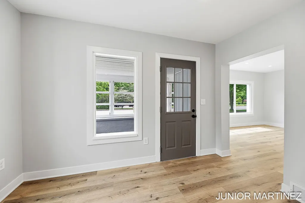 204 N Sherwood Avenue Plainwell City MI 49080