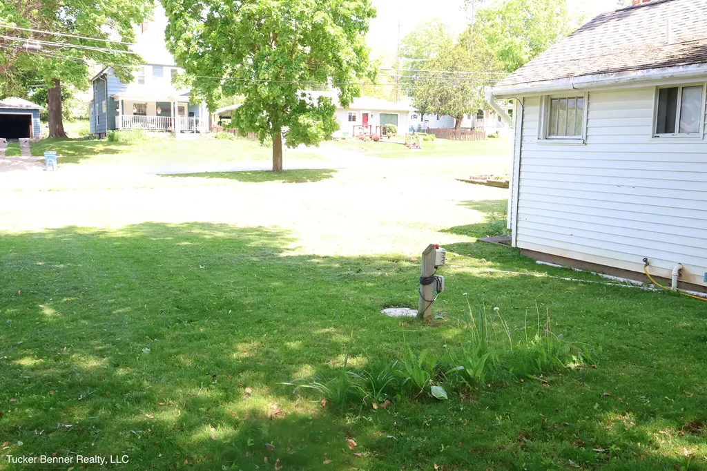 124 W Sheridan Street Fremont City MI 49412