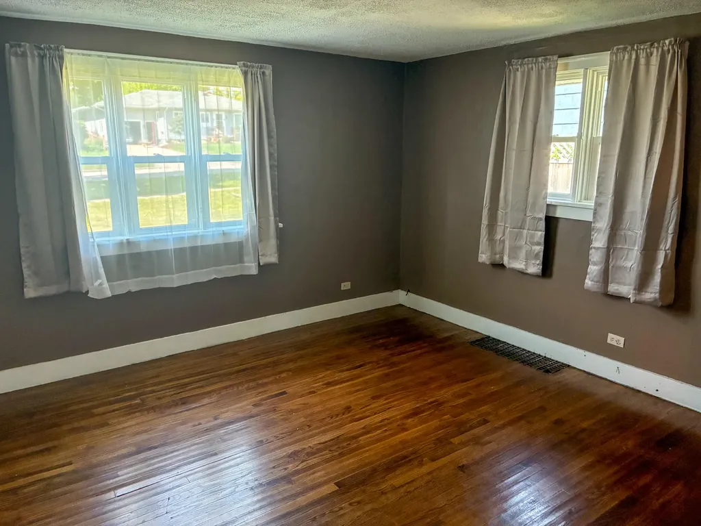 124 W Sheridan Street Fremont City MI 49412