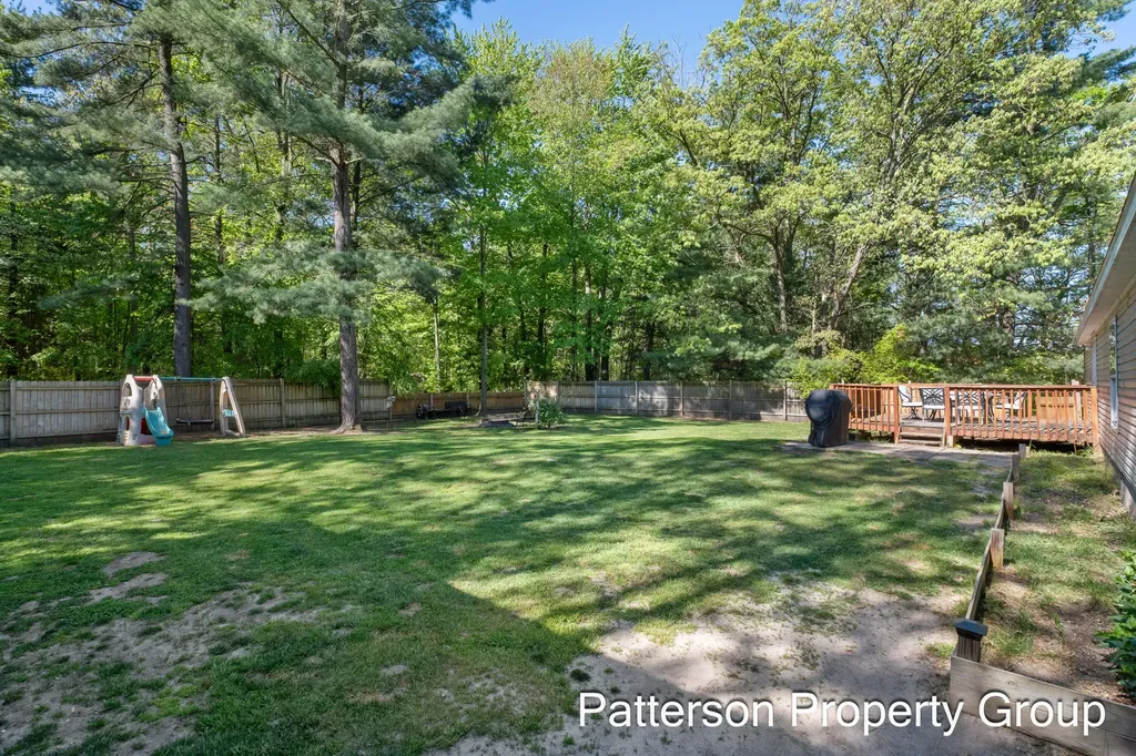 8229 E Apple Avenue Egelston Township MI 49451