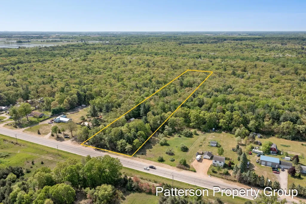 8229 E Apple Avenue Egelston Township MI 49451