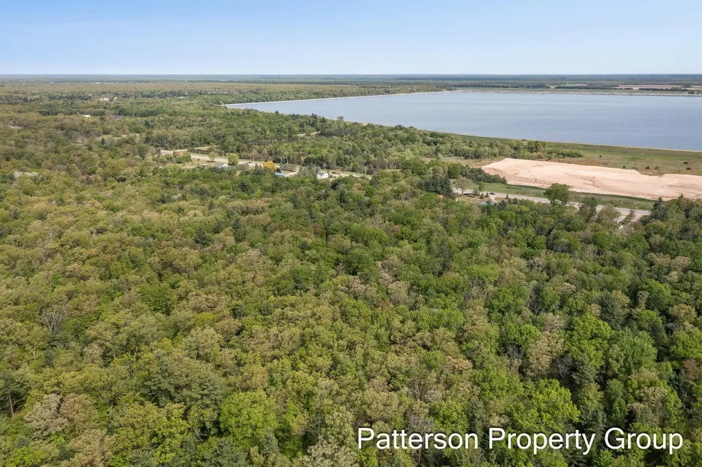8229 E Apple Avenue Egelston Township MI 49451
