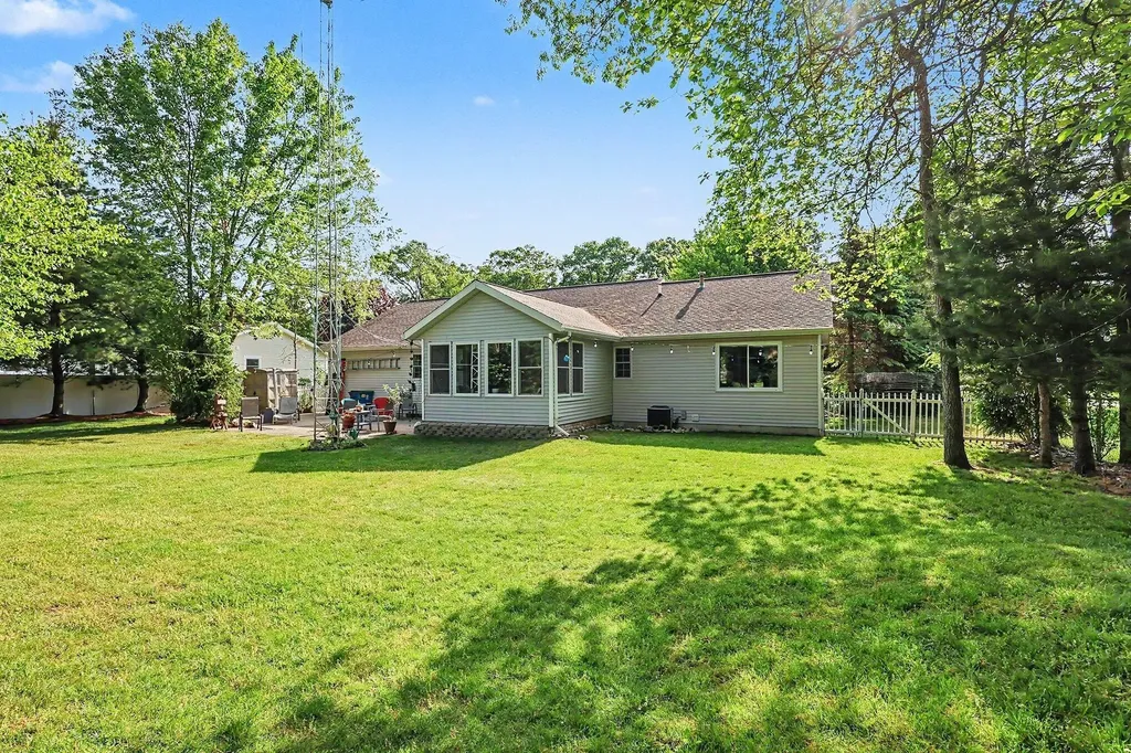 14905 Canary Drive Grand Haven Charter Township MI 49417