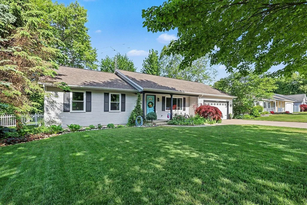 14905 Canary Drive Grand Haven Charter Township MI 49417