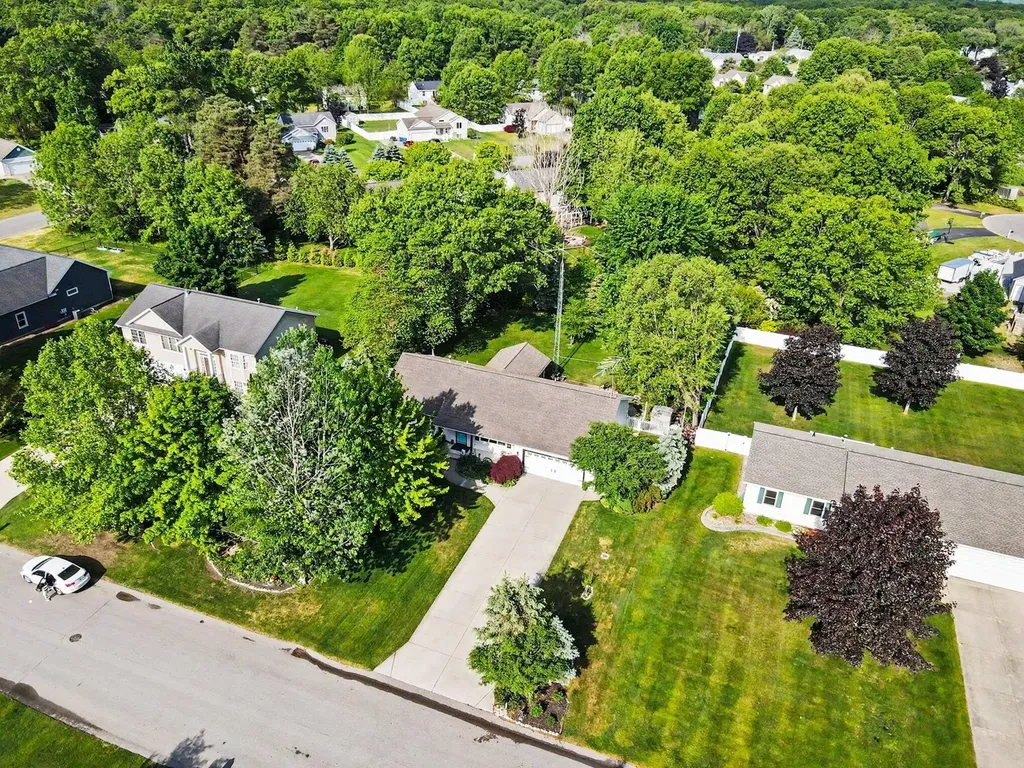 14905 Canary Drive Grand Haven Charter Township MI 49417