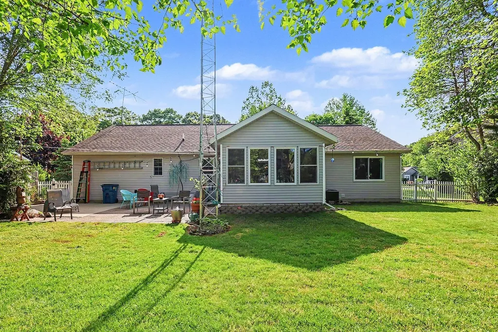 14905 Canary Drive Grand Haven Charter Township MI 49417