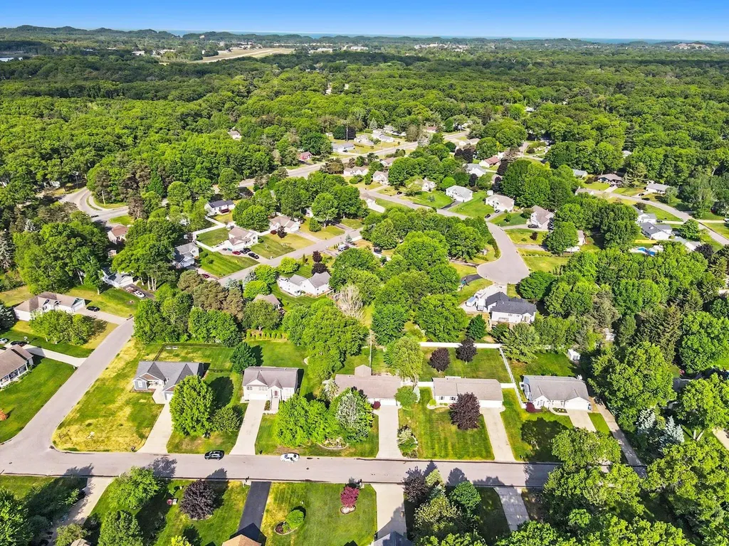 14905 Canary Drive Grand Haven Charter Township MI 49417
