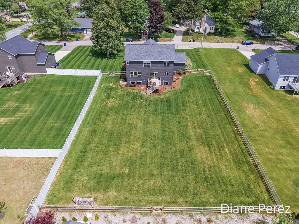 1624 Harding Street Park Township MI 49423