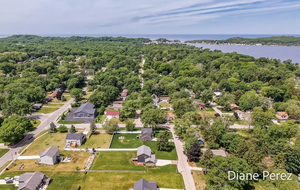 1624 Harding Street Park Township MI 49423