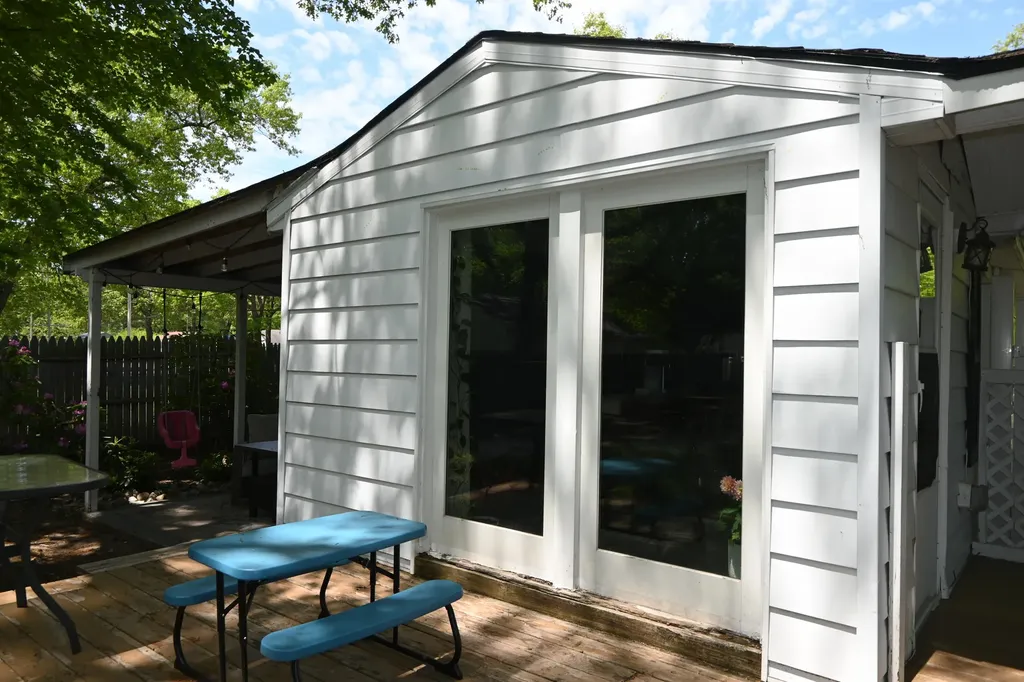 1341 E Summit Avenue Norton Shores City MI 49444